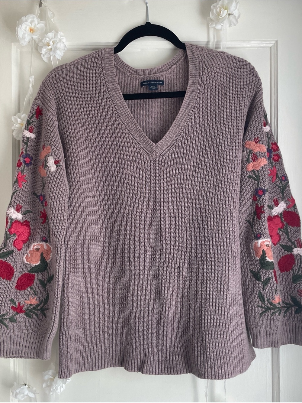 American Eagle Outfitters Mauve V-Neck Sweater with Floral Embroidered Sleeves